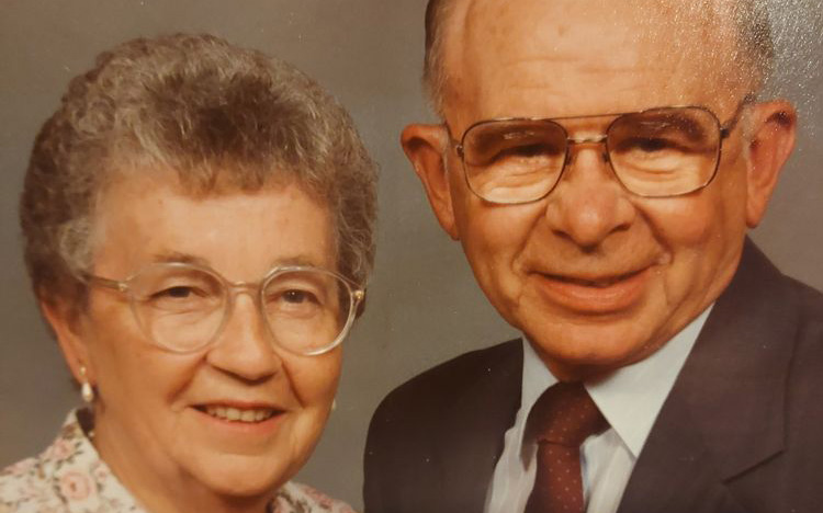 Joanna and Lee Schwenk